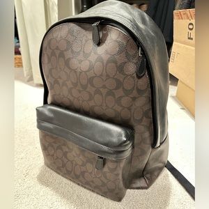 Mens Coach Backpack ( Preowned) authentic with tag